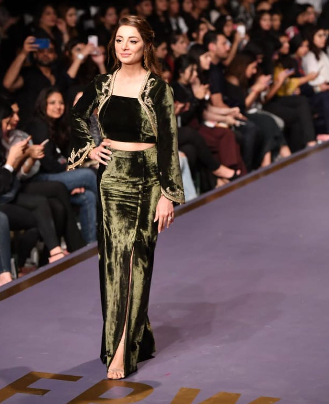 Actress Sarwat Gillani Walked on Ramp at Fashion Pakistan Week-Winter Festive ’19