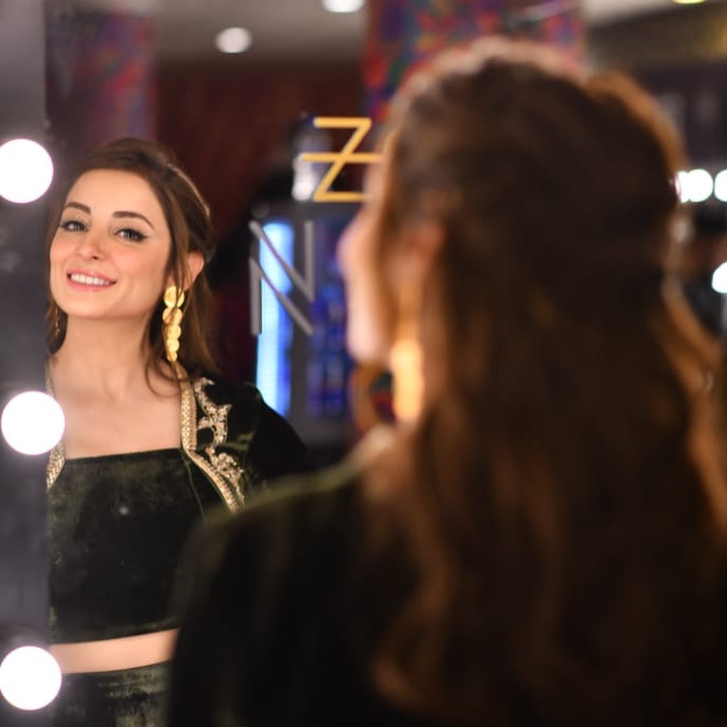Actress Sarwat Gillani Walked on Ramp at Fashion Pakistan Week-Winter Festive ’19