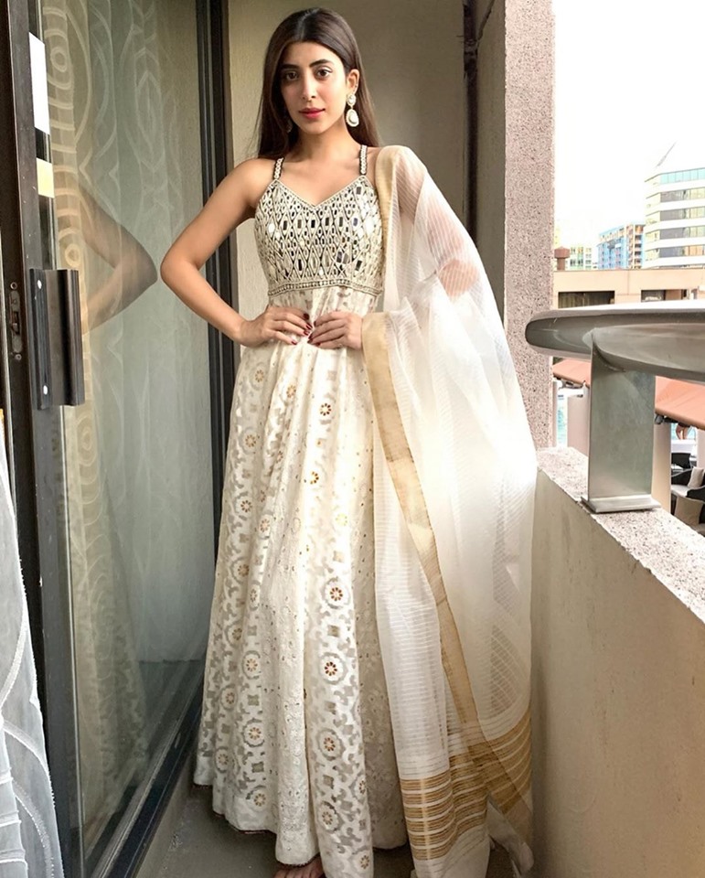 Latest Clicks of Gorgeous Urwa Hocane Looks for Hum Awards 2019