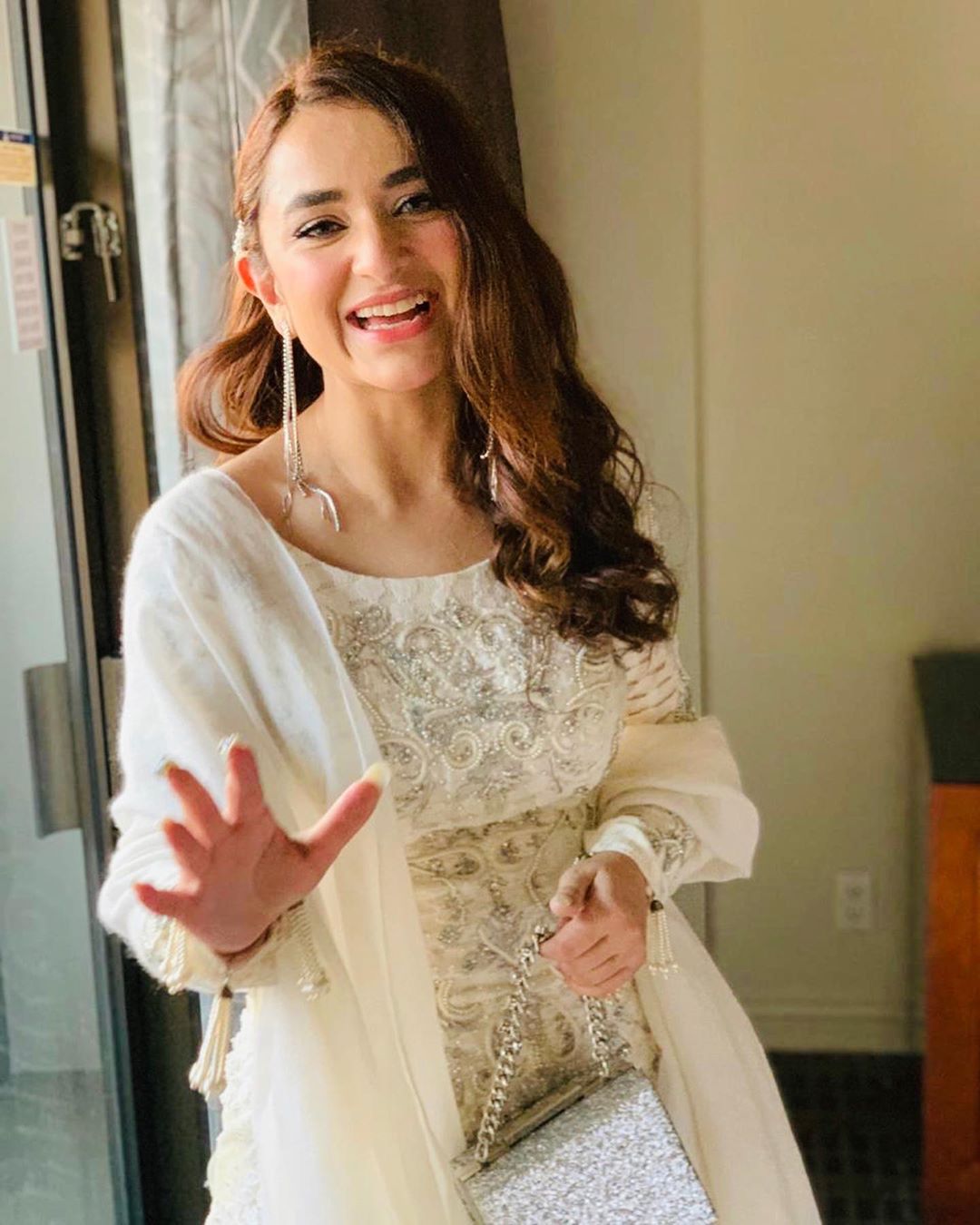 Latest Clicks of Talented & Beautiful Actress Yumna Zaidi