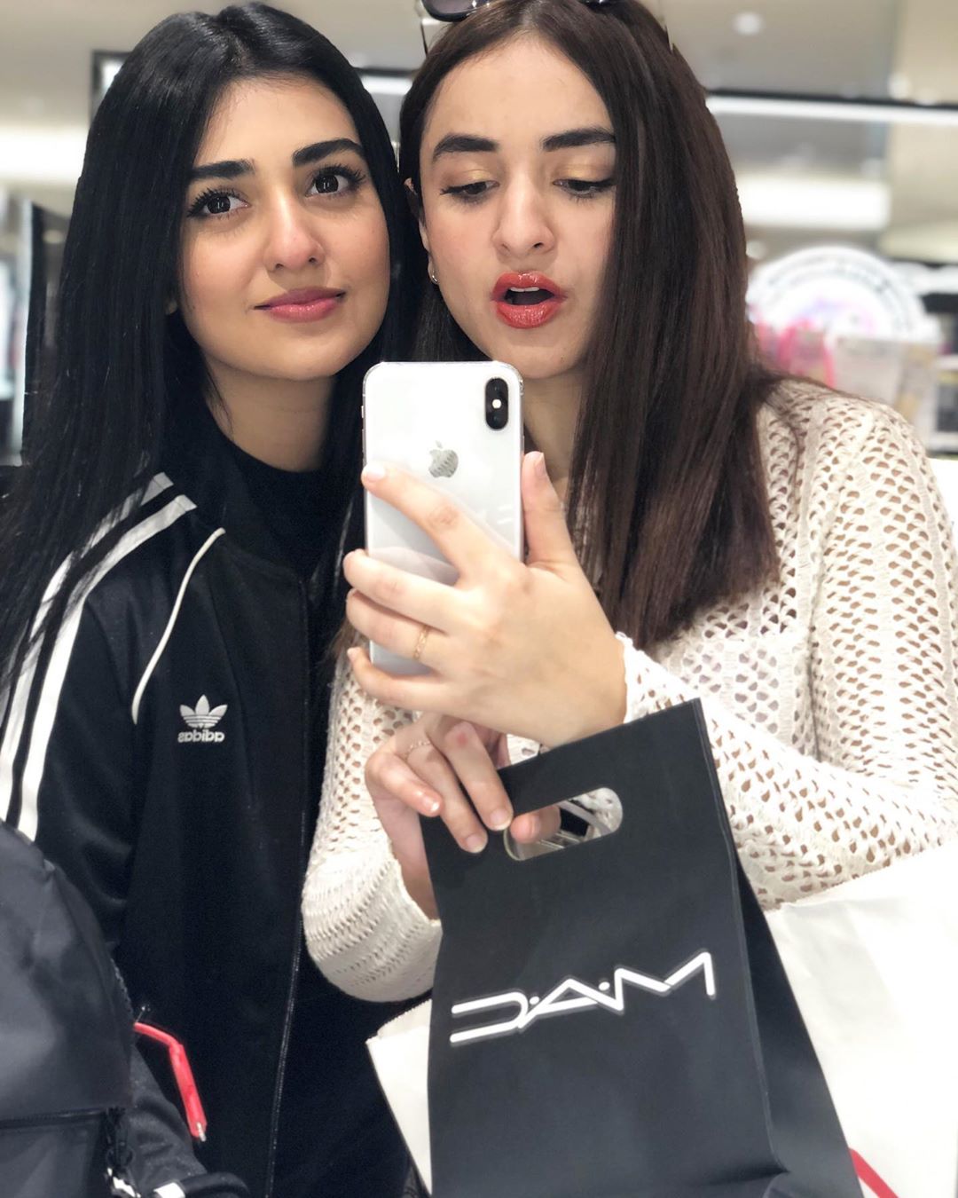 Latest Clicks of Talented & Beautiful Actress Yumna Zaidi