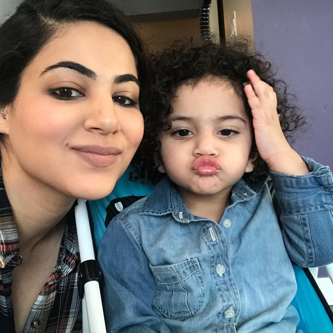 Latest Clicks of Singer Annie Khalid with her Cute Daughter Isha