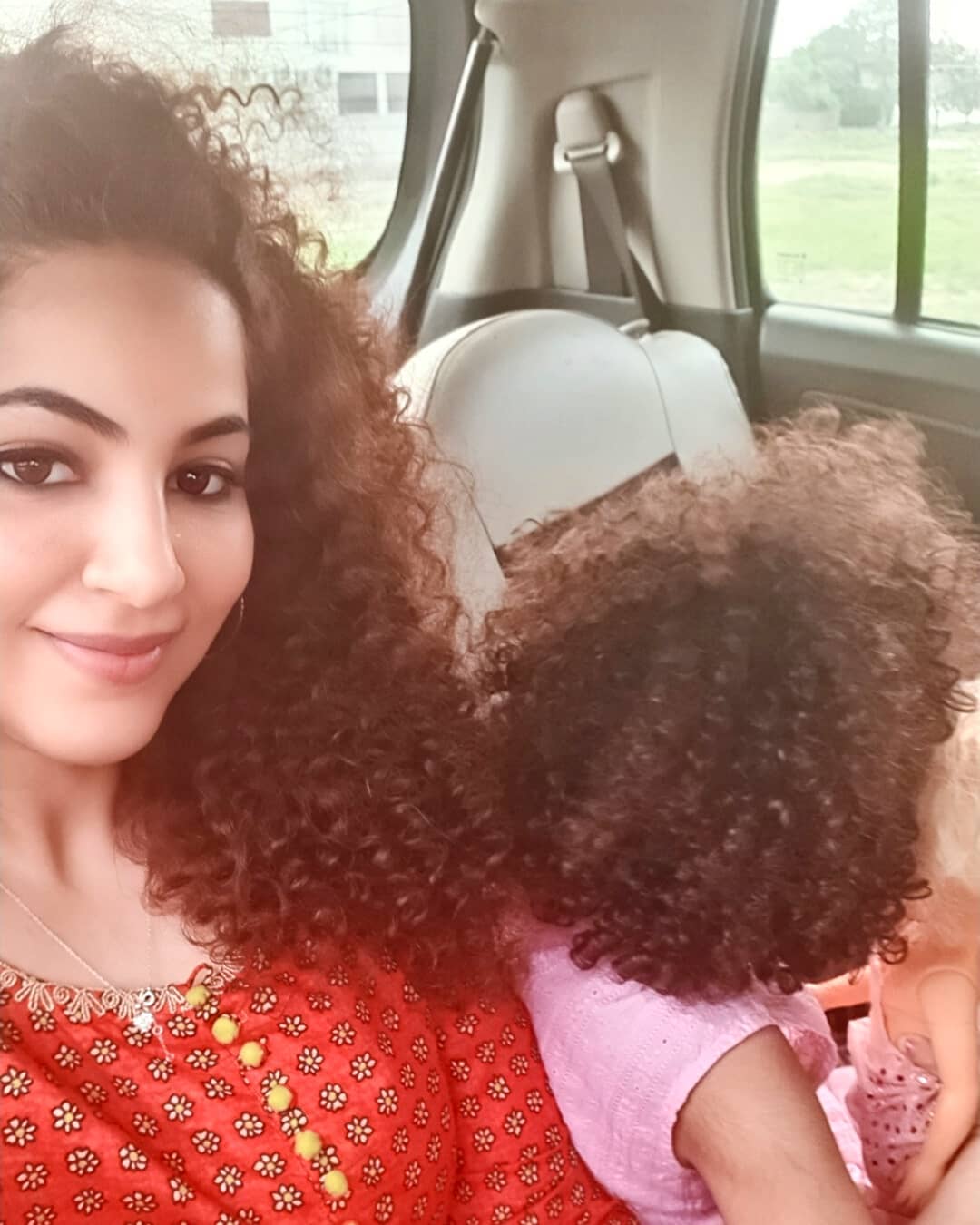 Latest Clicks of Singer Annie Khalid with her Cute Daughter Isha