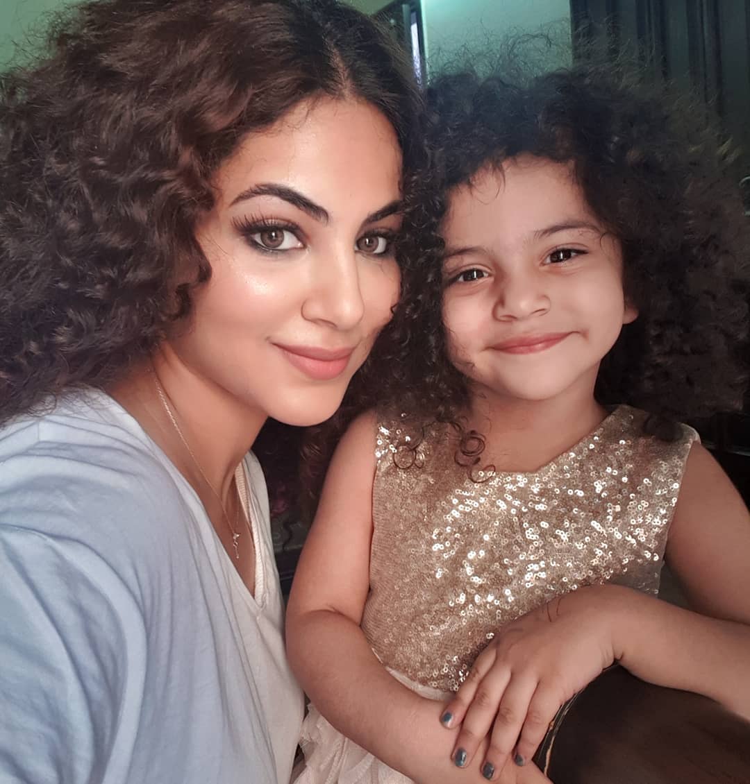 Latest Clicks of Singer Annie Khalid with her Cute Daughter Isha