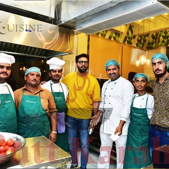 Actor Fahad Mustafa Having Dinner at Iqrar ul Hassan Restaurant in Karachi