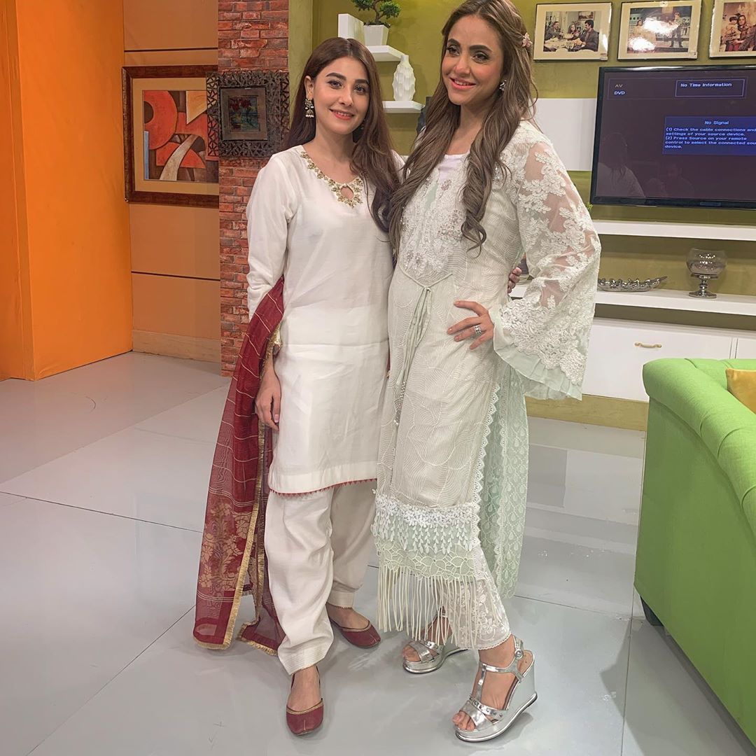 Latest Clicks of Beautiful Hina Altaf From Morning Shows of Nida Yasir and Nadia Khan