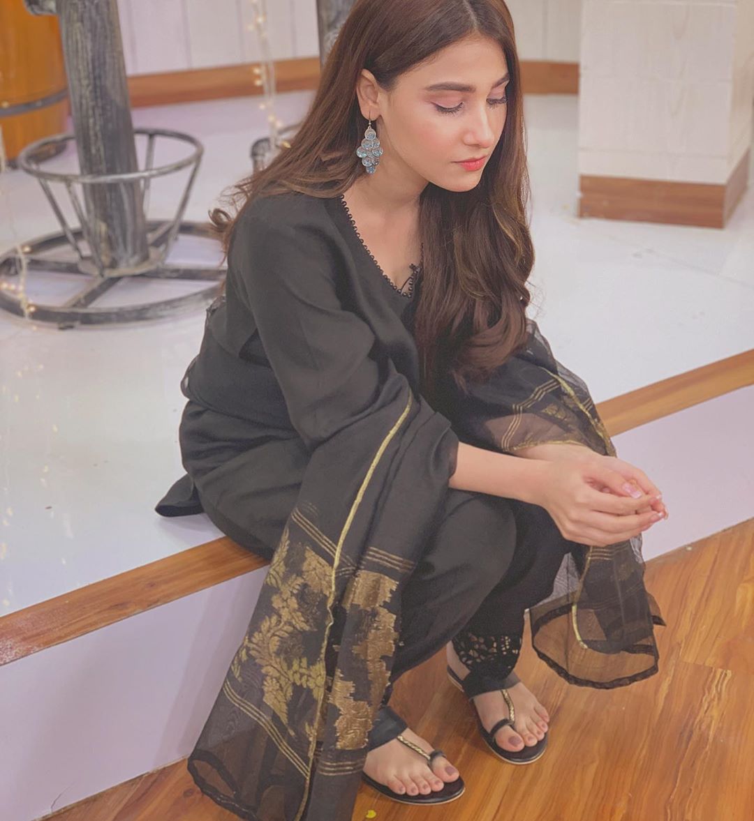 Latest Clicks of Beautiful Hina Altaf From Morning Shows of Nida Yasir and Nadia Khan