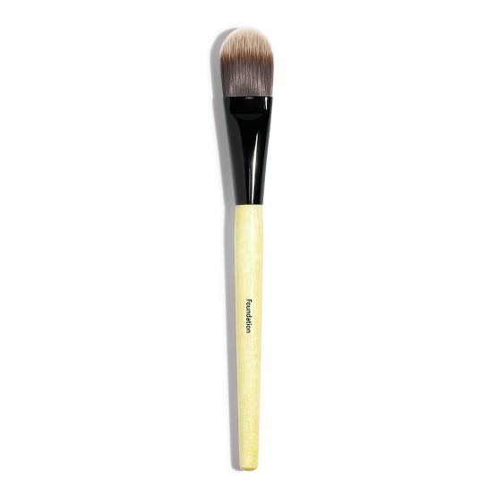 Makeup brushes you need for a flawless look