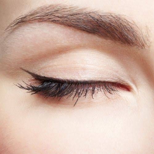 Kiko Milano - You can never go wrong with on-fleek brows and a sweep of  your go-to metallic eyeshadow ✨ Water Eyeshadow 200-231 - Ultimate Pen  Eyeliner 01 - Lasting Precision Automatic
