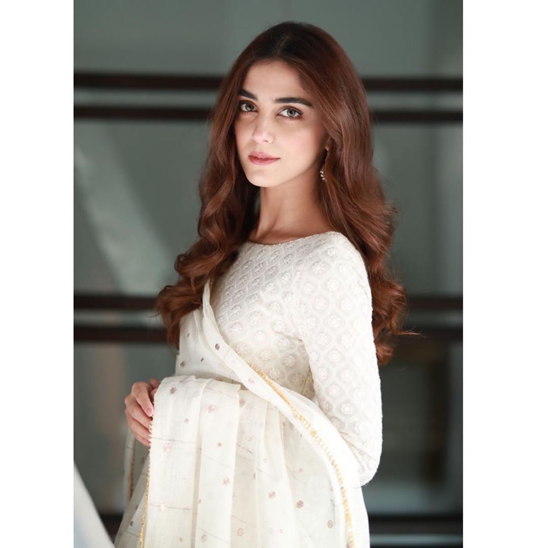 Latest Clicks of Beautiful Actress Maya Ali