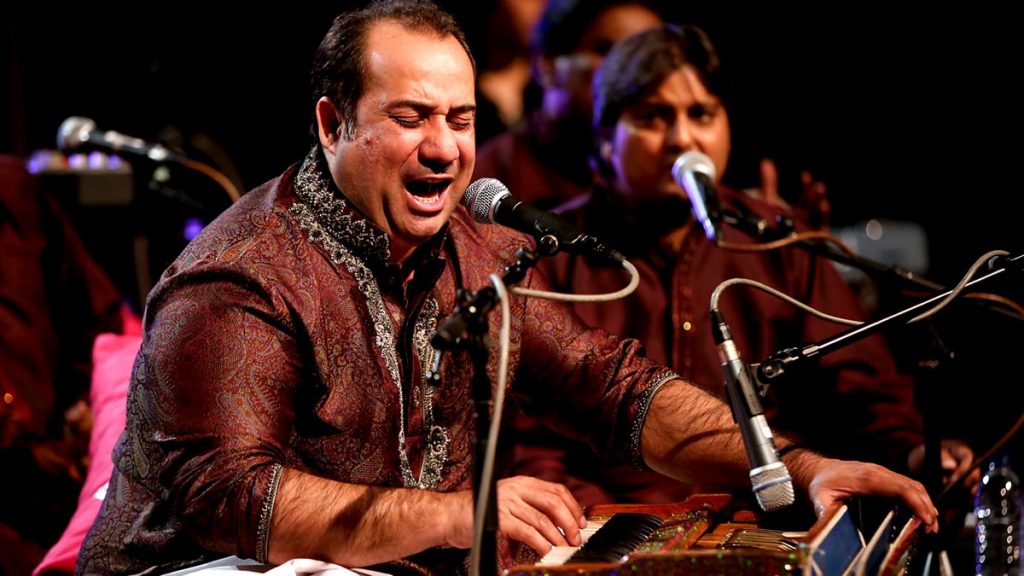 Rahat Fateh Ali Khan Welcomed Respectfully As He Arrived In Chicago For 'Me, Myself And I' Tour