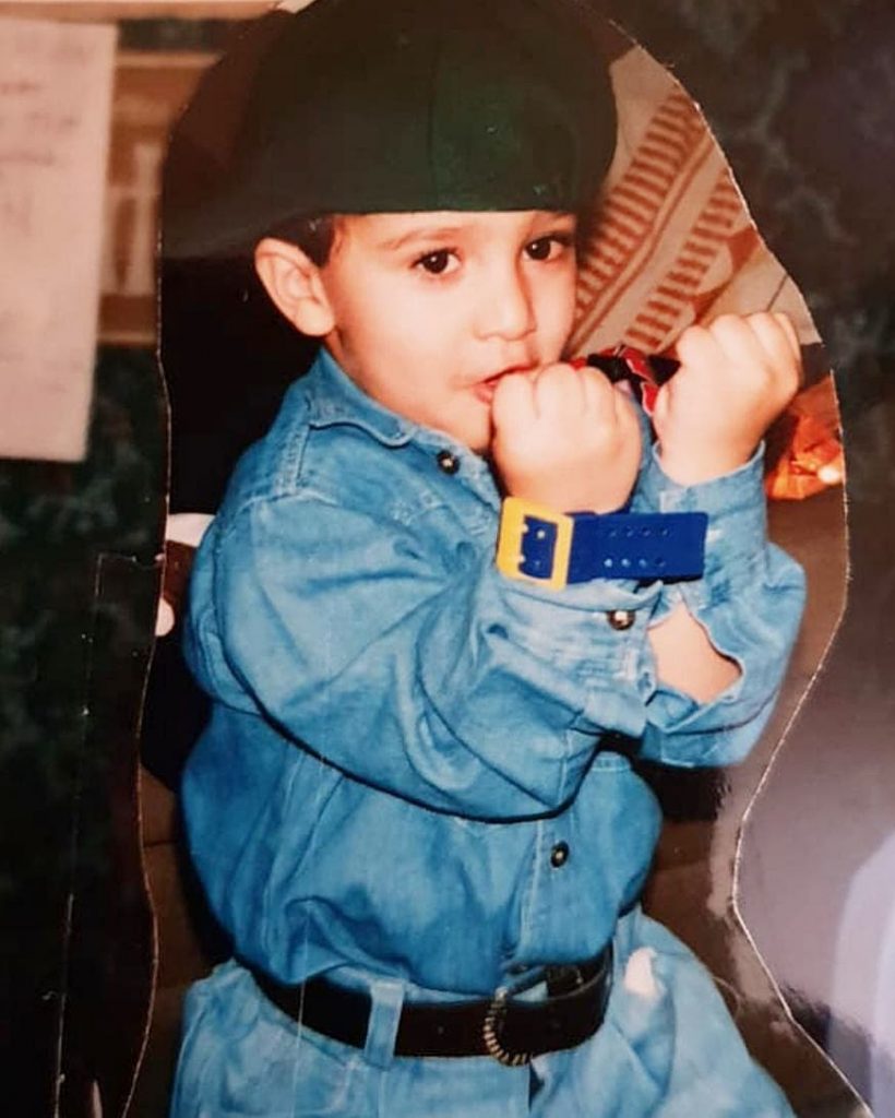 Ahad Raza Mir shares cute picture from childhood | Reviewit.pk