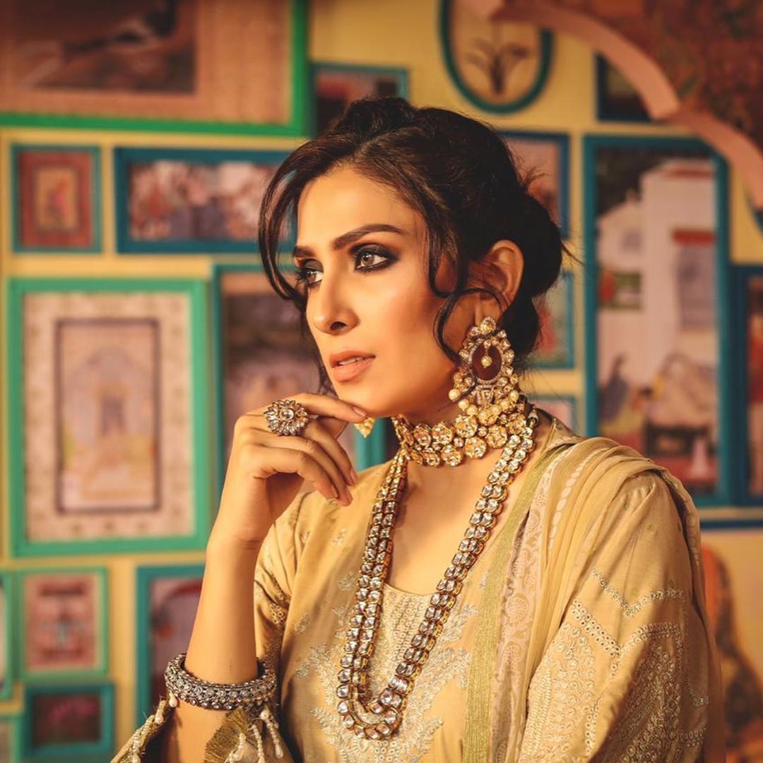 Latest Photo Shoot of Beautiful Ayeza Khan for Alkaram