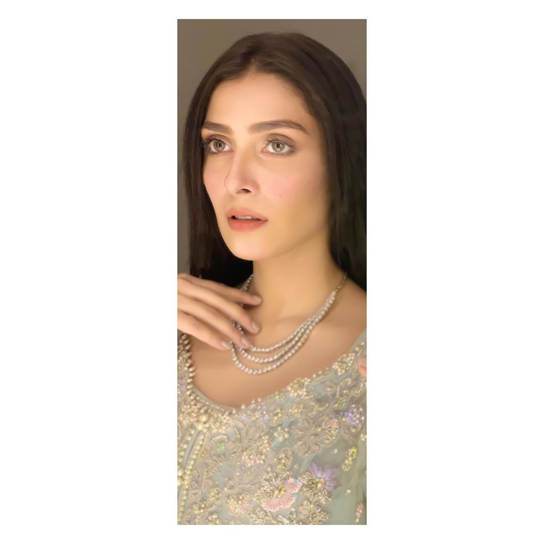 Ayeza Khan's Latest Beautiful Clicks