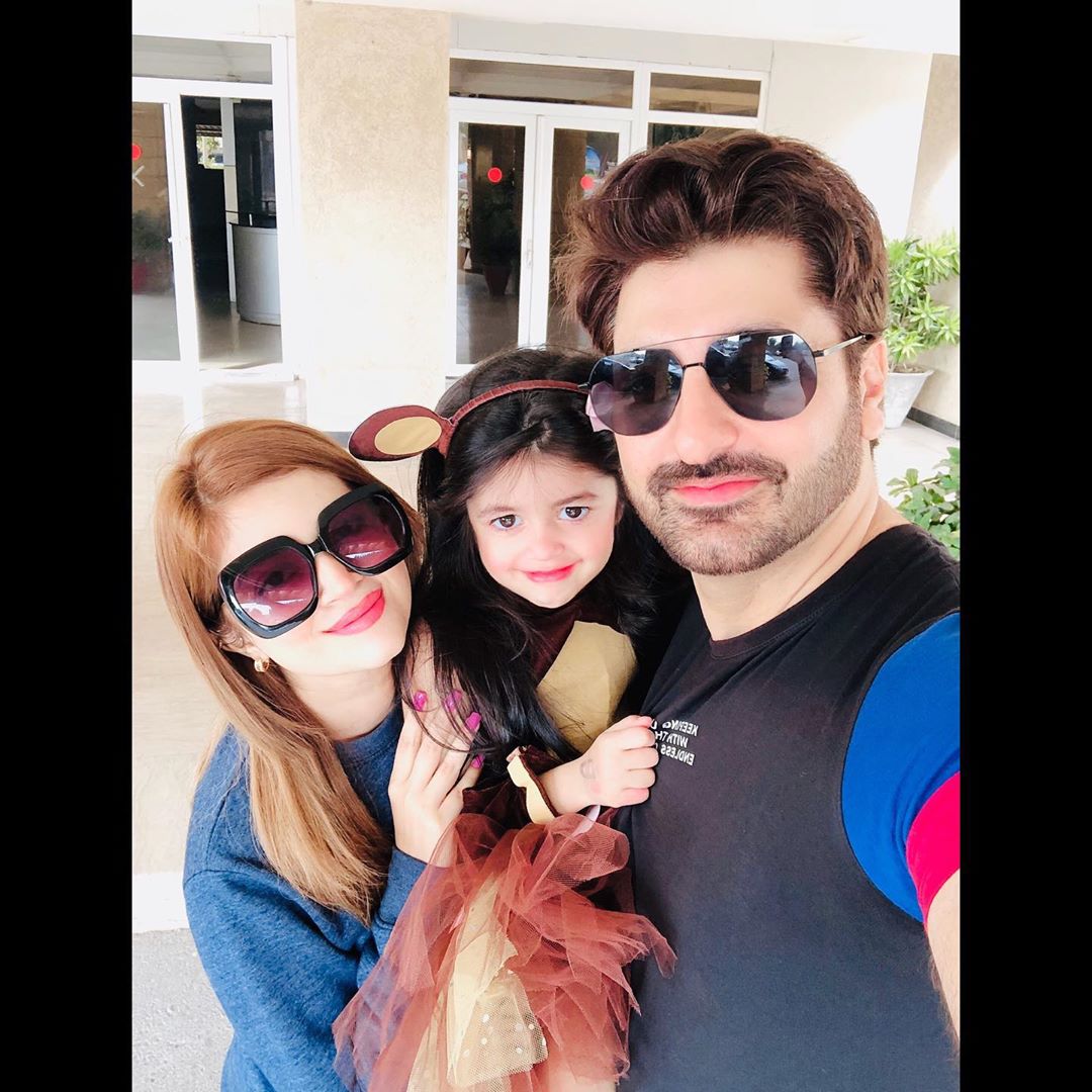 Beautiful Clicks of Syed Jibran with Daughter and Wife