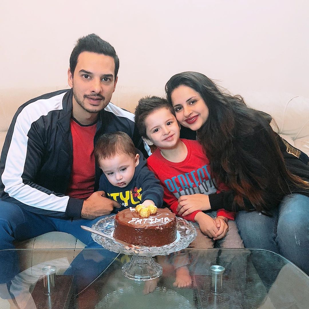 Fatima Effendi and Kanwar Arsalan Celebrated Their Wedding Anniversary with Kids