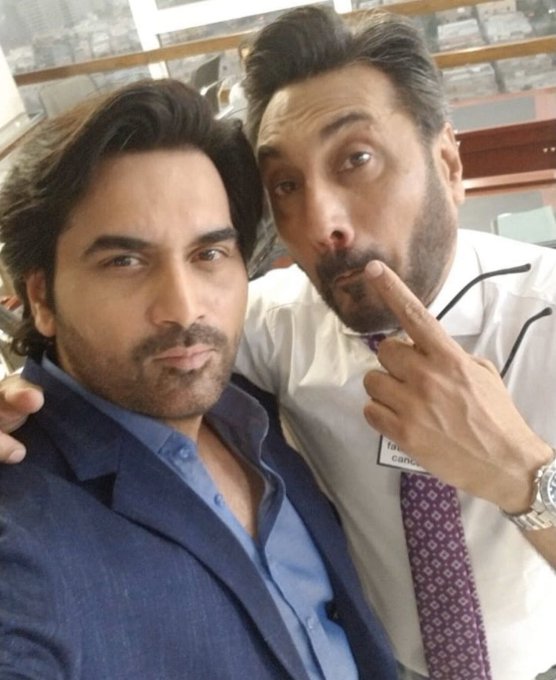 Humayun Saeed thanks Adnan Siddiqui for the 'hit' scene in Meray Pass Tum Ho