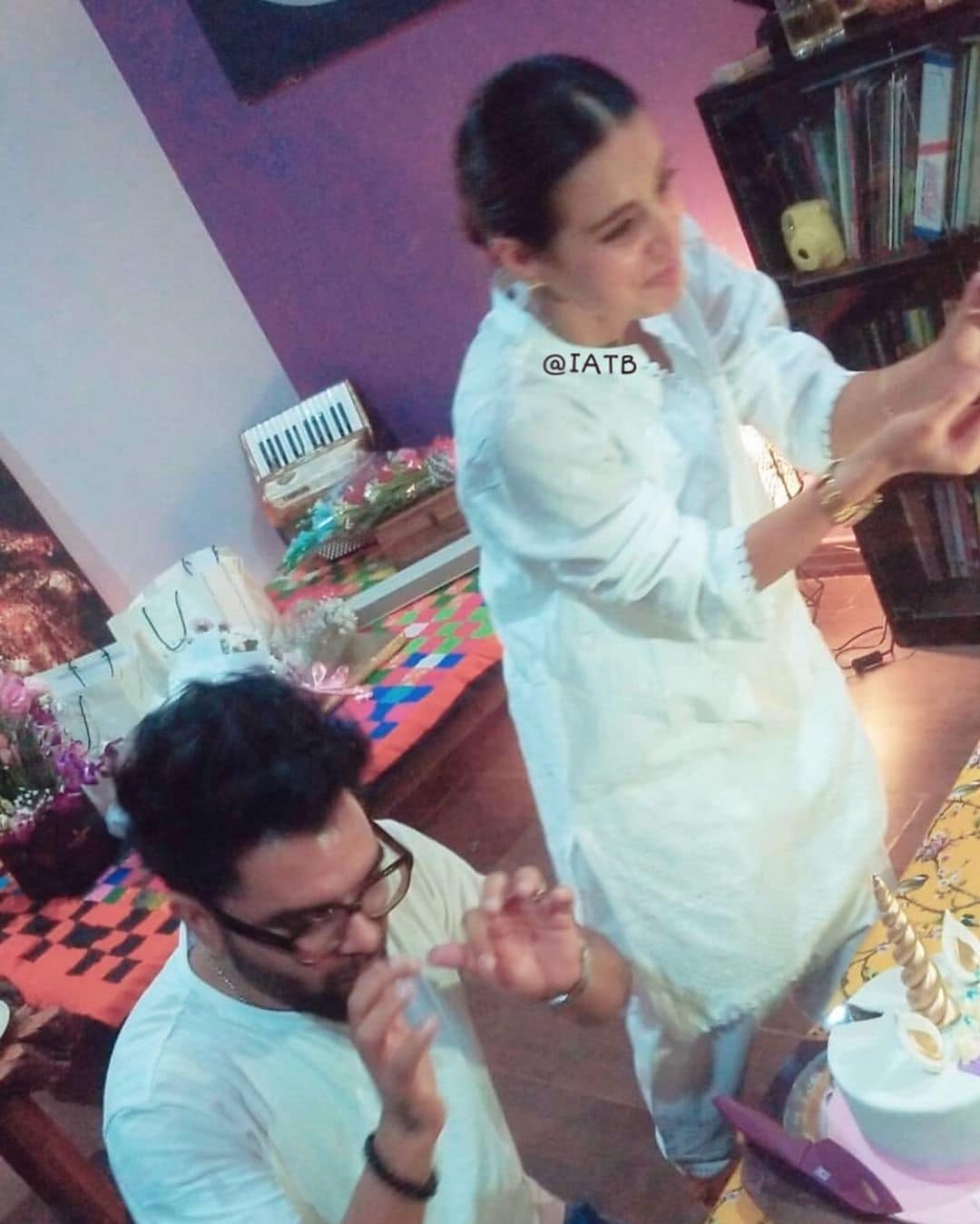 Iqra Aziz Celebrated her 22nd Birthday with Yasir Hussain and Close Friends