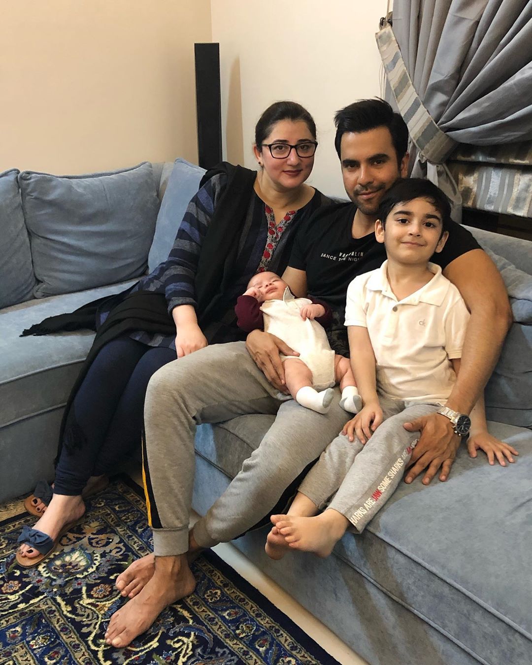 Latest Clicks of Junaid Khan with his Wife and Sons