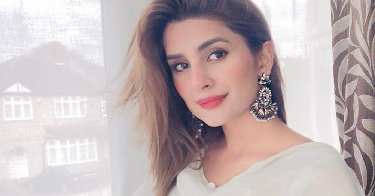Kubra Khan refutes rumors of quitting acting