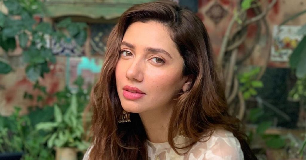 Mahira Khan gets emotional after parents receive letter from UN