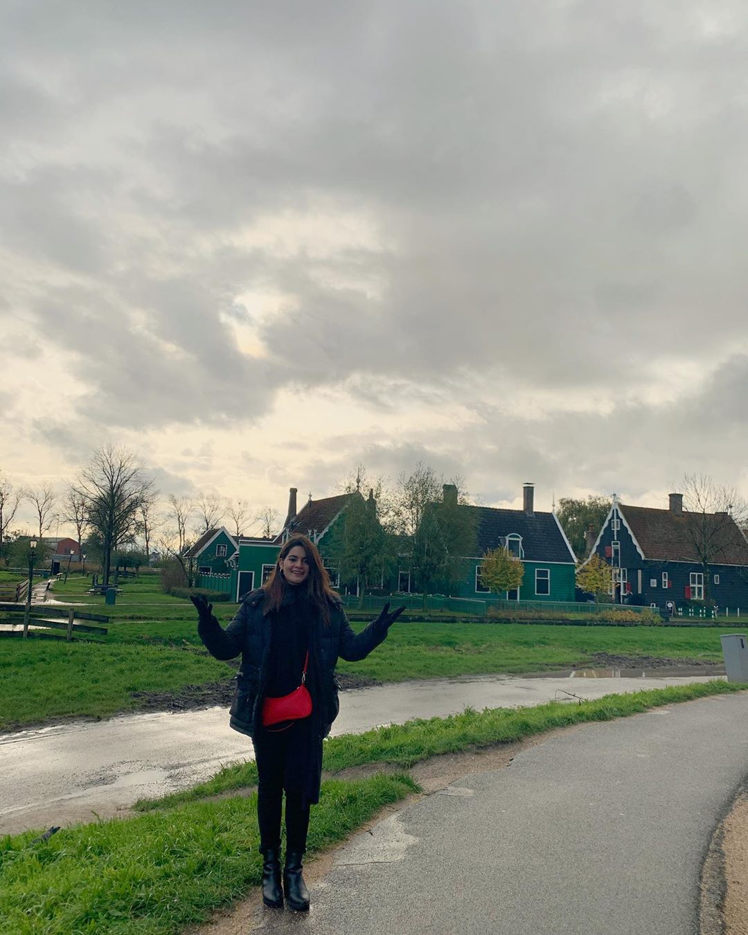 Latest Beautiful Clicks of Minal Khan from Her Trip to Amsterdam