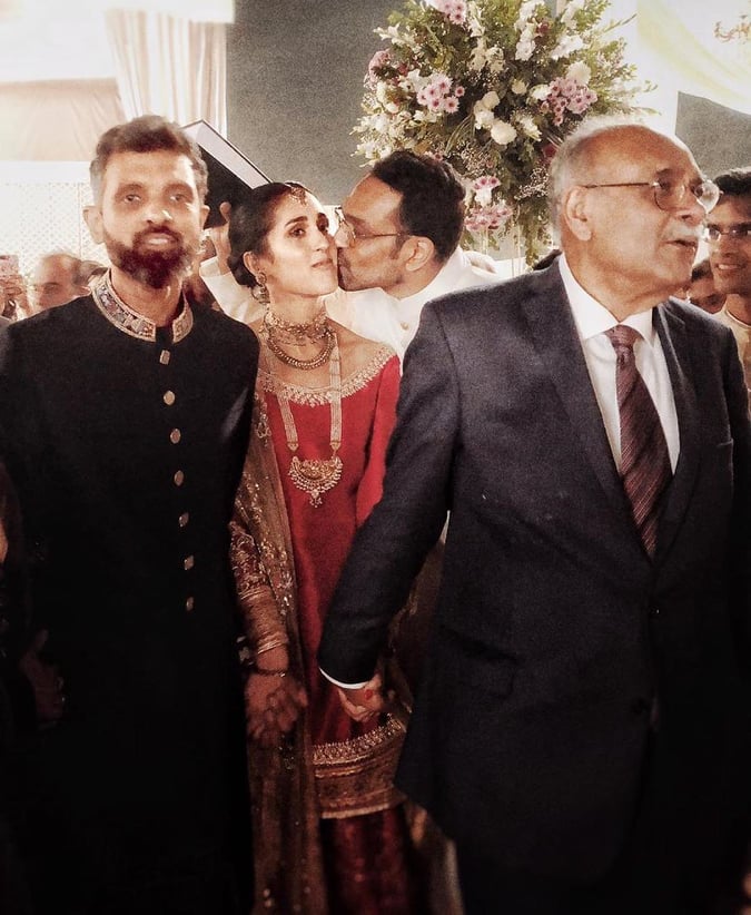 Mira Sethi's Beautiful Clicks with Family on Her Wedding Reception