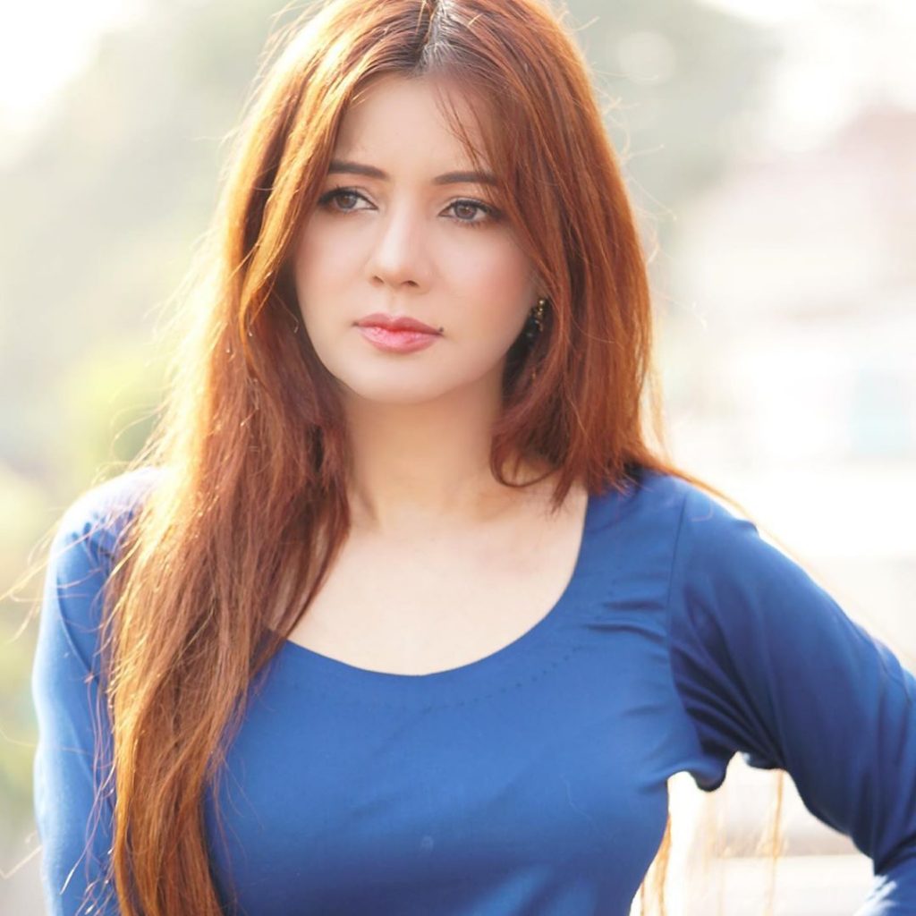 Rabi Pirzada's First Live Video After Her Videos Went Viral