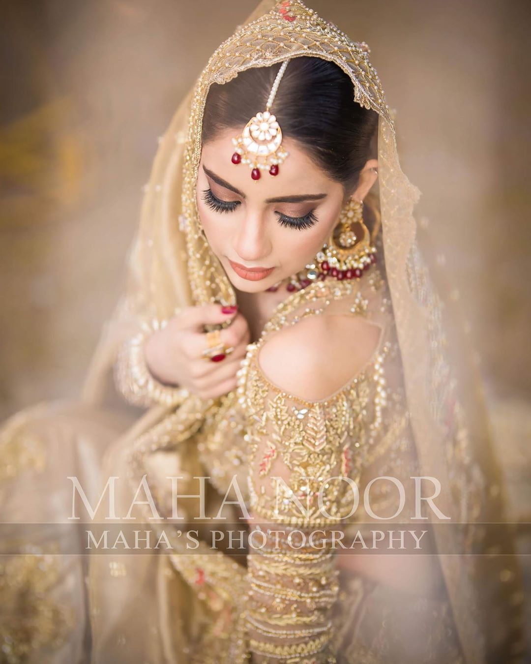 Latest Beautiful Bridal Photo Shoot of Saboor Ali