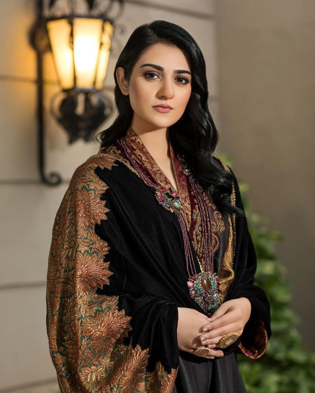 Beautiful Sarah Khan's Latest Photo Shoot for Nilofar Shahid