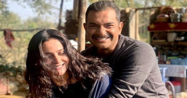 Sarmad Khoosat is all praises for co-star Saba Qamar