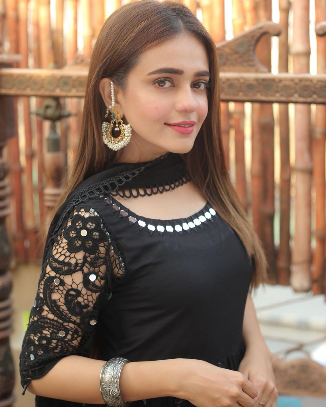 Beautiful Clicks of Gorgeous Actress Sumbul Iqbal in Black Outfit