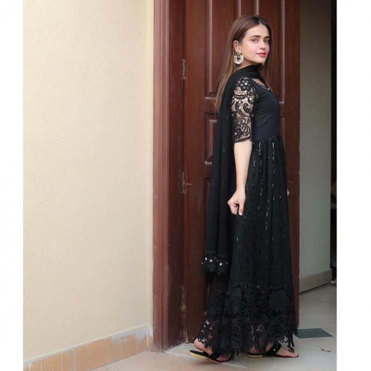 Beautiful Clicks of Gorgeous Actress Sumbul Iqbal in Black Outfit ...