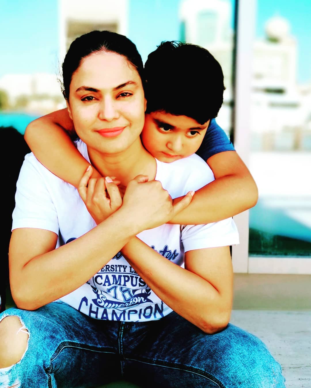 Latest Beautiful Clicks of Veena Malik with Kids