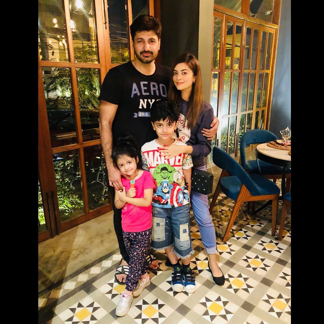 Beautiful Clicks of Syed Jibran with Daughter and Wife