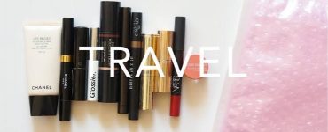 Makeup essentials to carry on your holiday