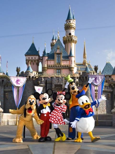 5 best theme parks around the world