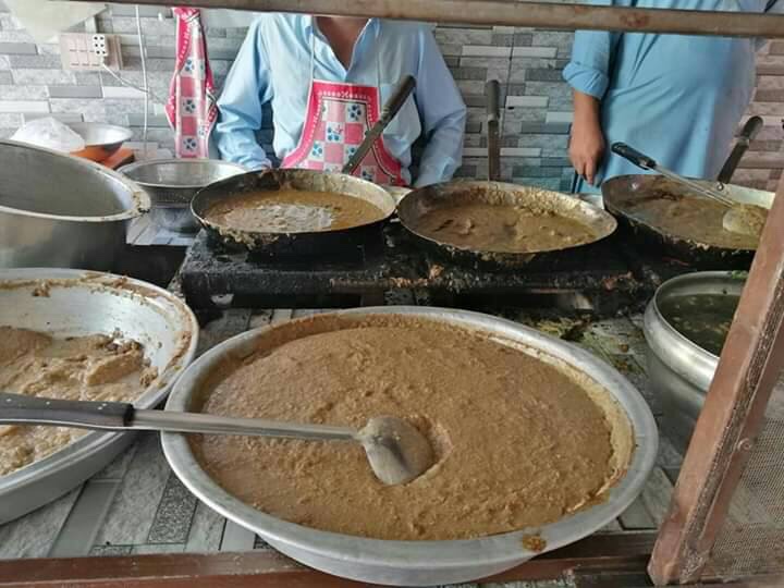 Delicious Lahori breakfast places you should try once a while