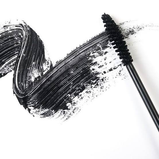 Guide on how to apply mascara the correct way