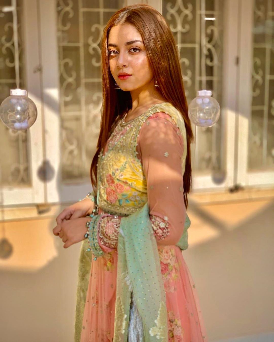 Drama Ehd-e-Wafa Girl Alizeh Shah Latest Beautiful Clicks