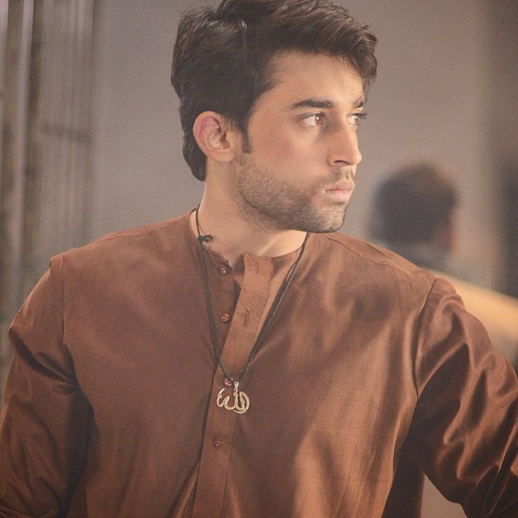 bilal-abbas-khan-thanked-noman-ijaz-for-inspiring-him-reviewit-pk