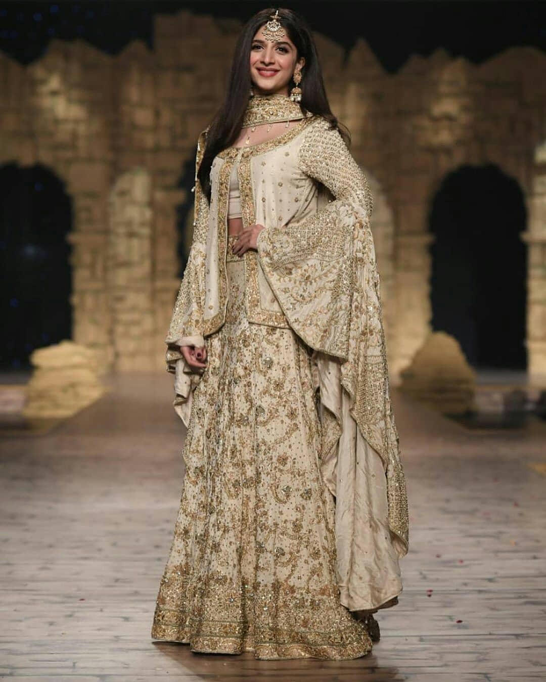 Pakistani Celebrities Beautiful Pictures from HBCW19 Day 2