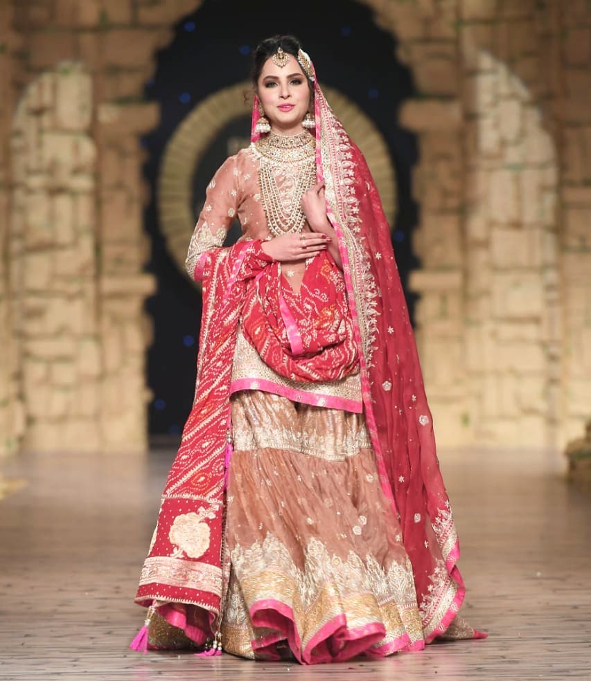 Pakistani Celebrities Beautiful Pictures from HBCW19 Day 2