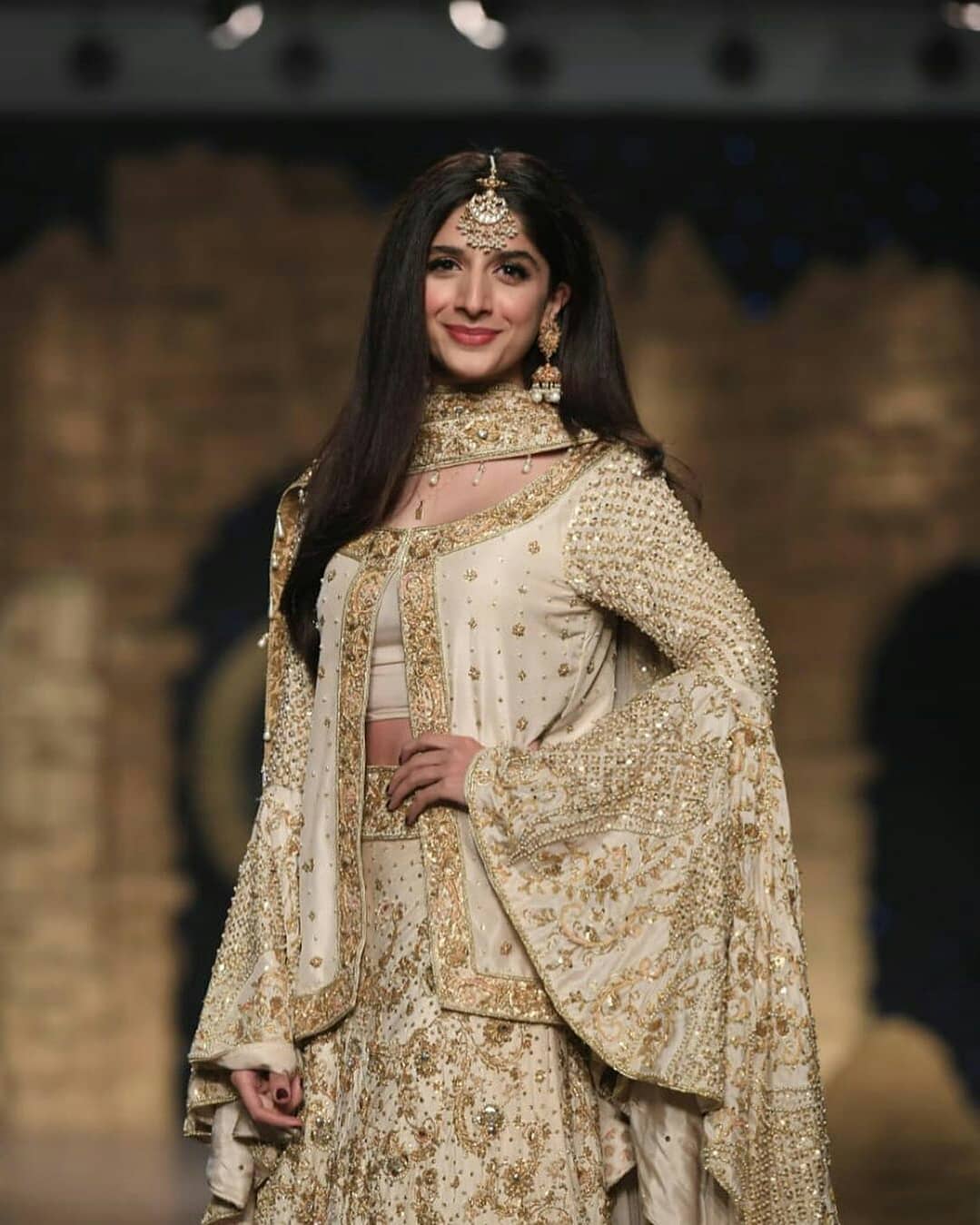 Pakistani Celebrities Beautiful Pictures from HBCW19 Day 2