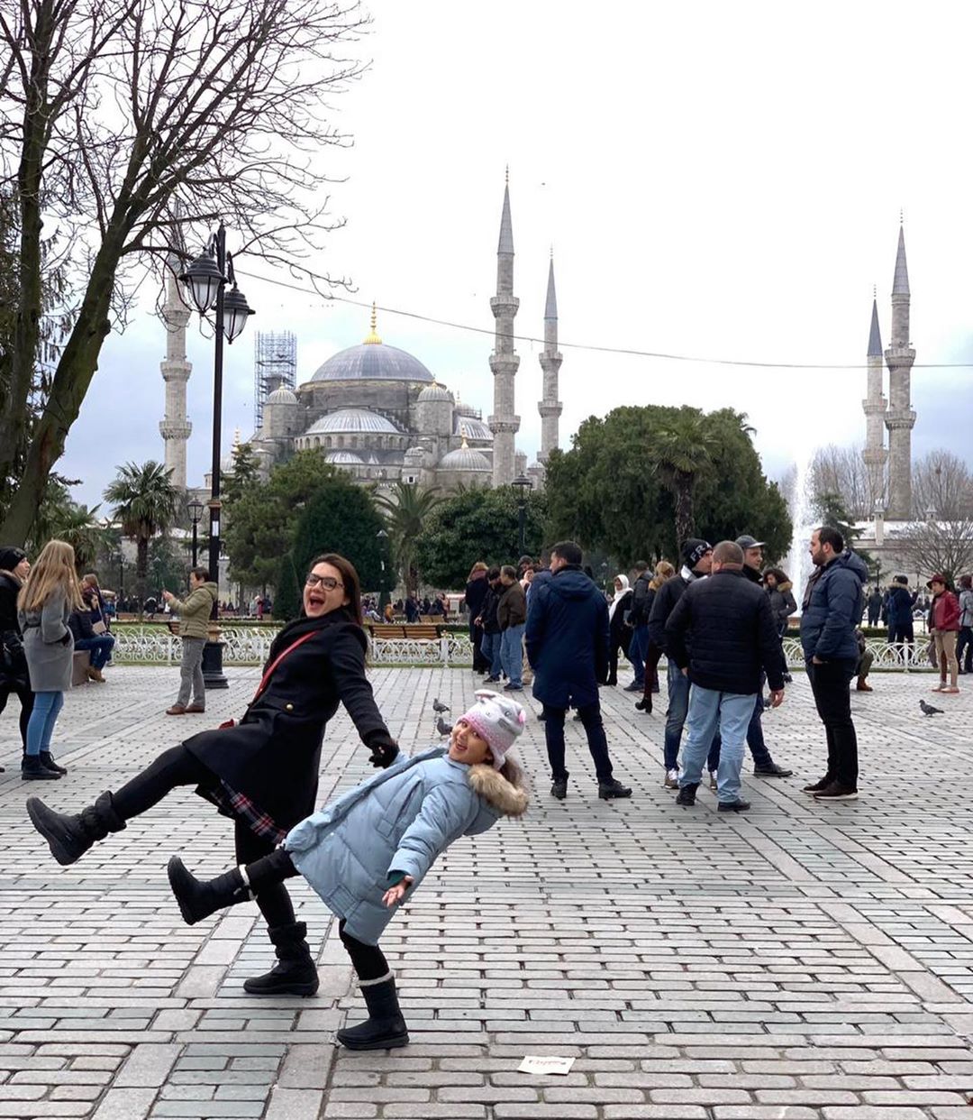 Beautiful Clicks of Faisal Qureshi with his Wife and Daughter Ayat from Turkey