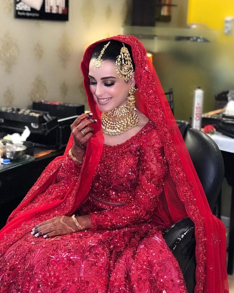 Iqra Aziz Took The Right Amount Of Inspiration From PC's Look