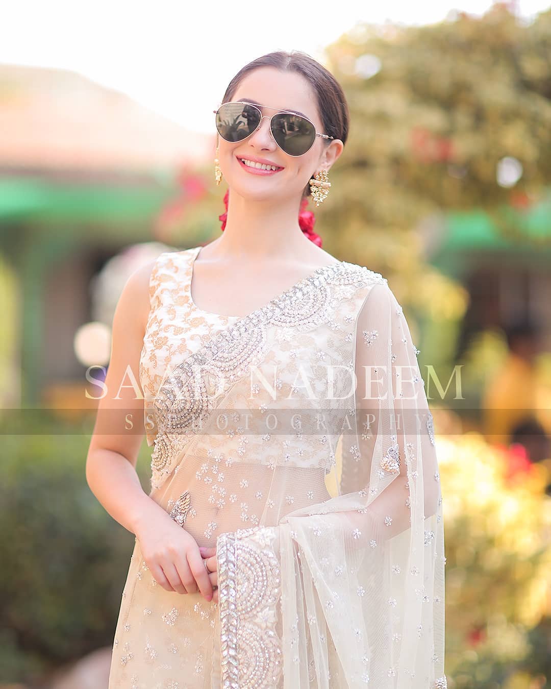 Beautiful HD Pictures of Iqra Aziz and Yasir Hussain Wedding