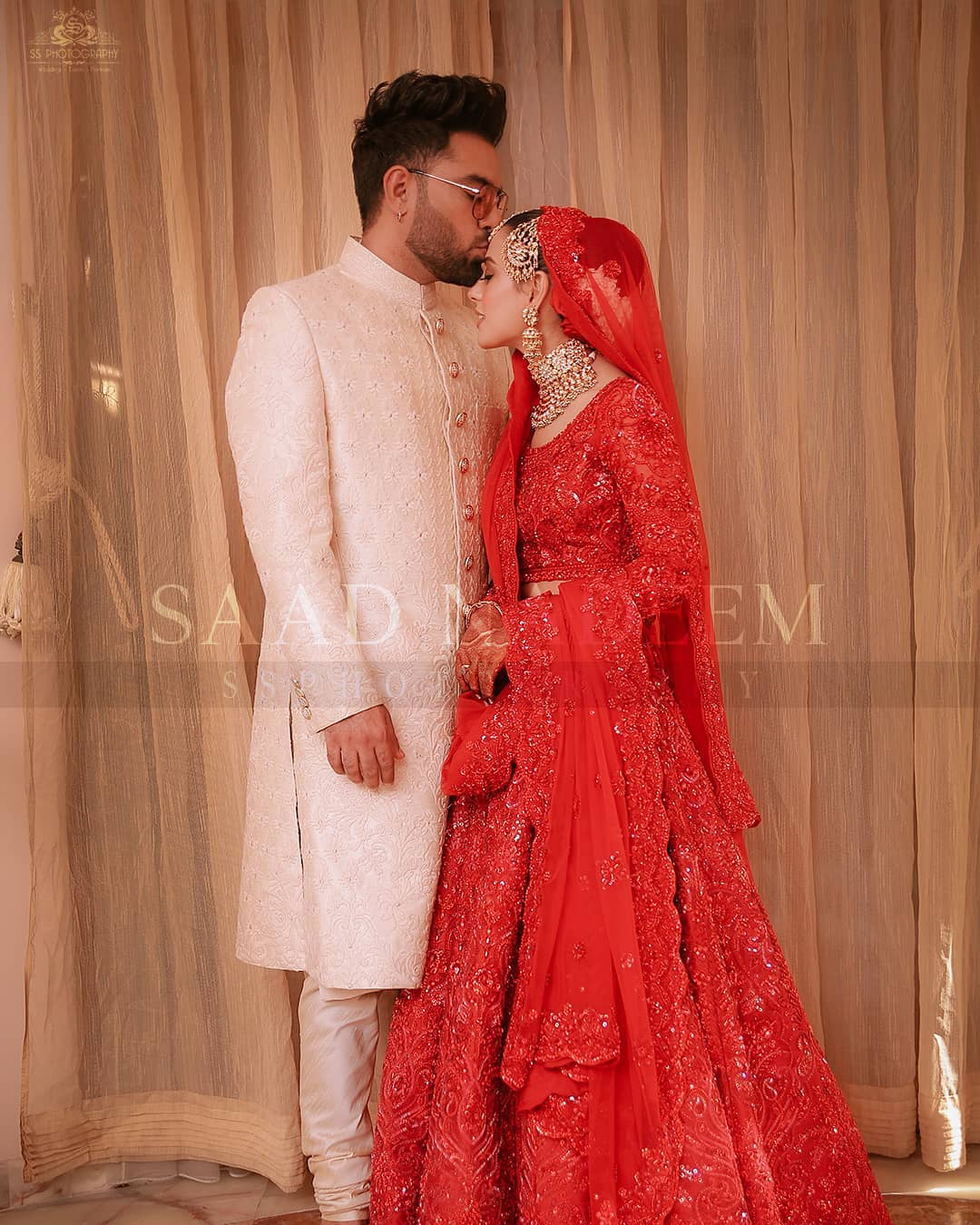 Beautiful HD Pictures of Iqra Aziz and Yasir Hussain Wedding