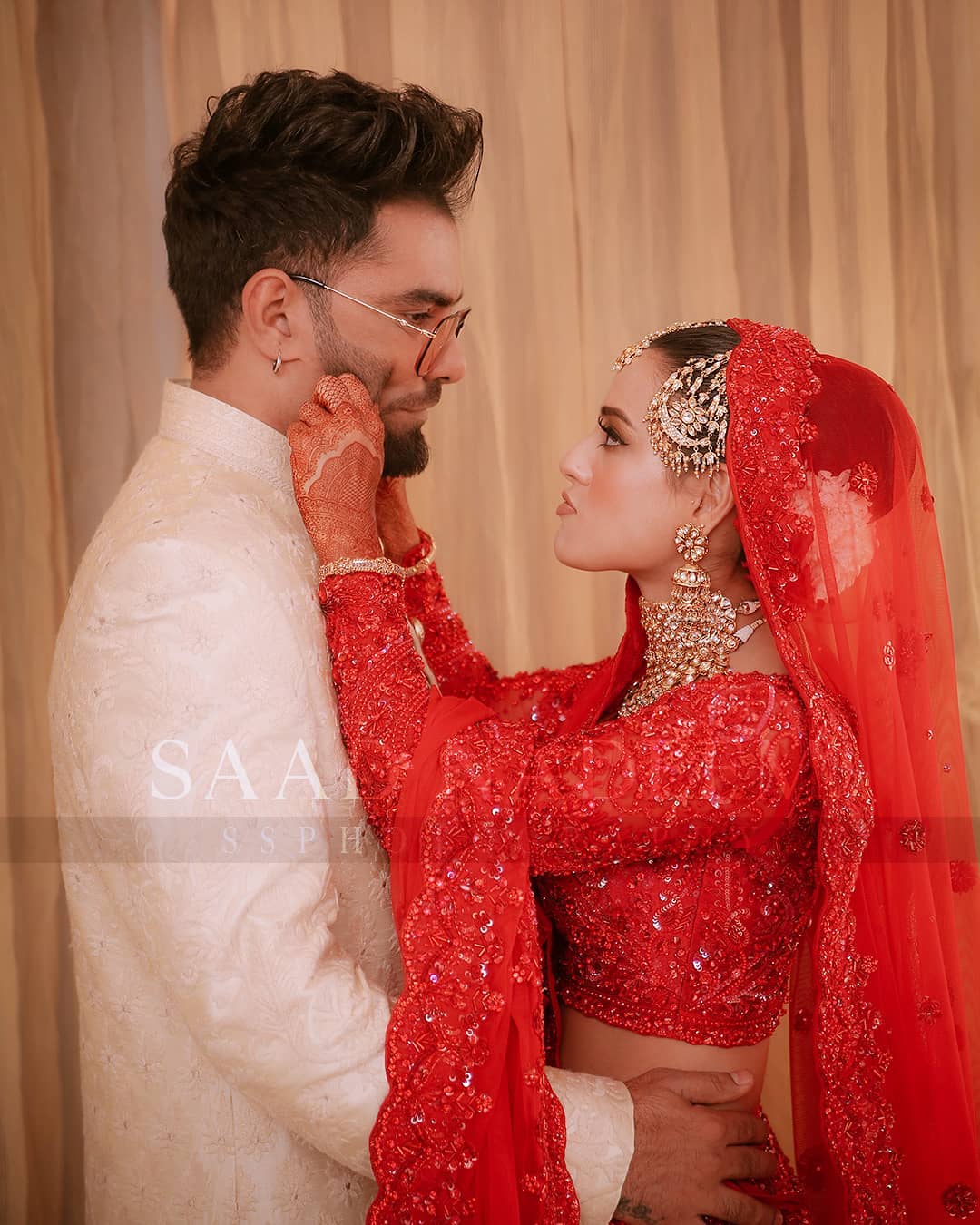 Beautiful HD Pictures of Iqra Aziz and Yasir Hussain Wedding