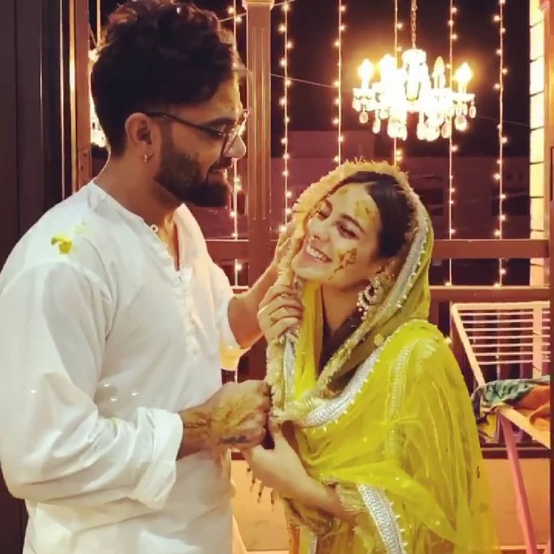 Yasir Hussain and Iqra Aziz Beautiful Mayun HD Pictures